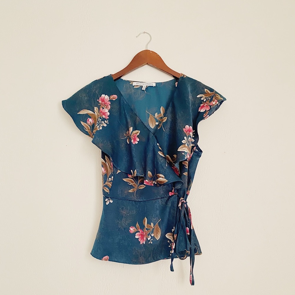 Collective Concepts silky wrap floral top